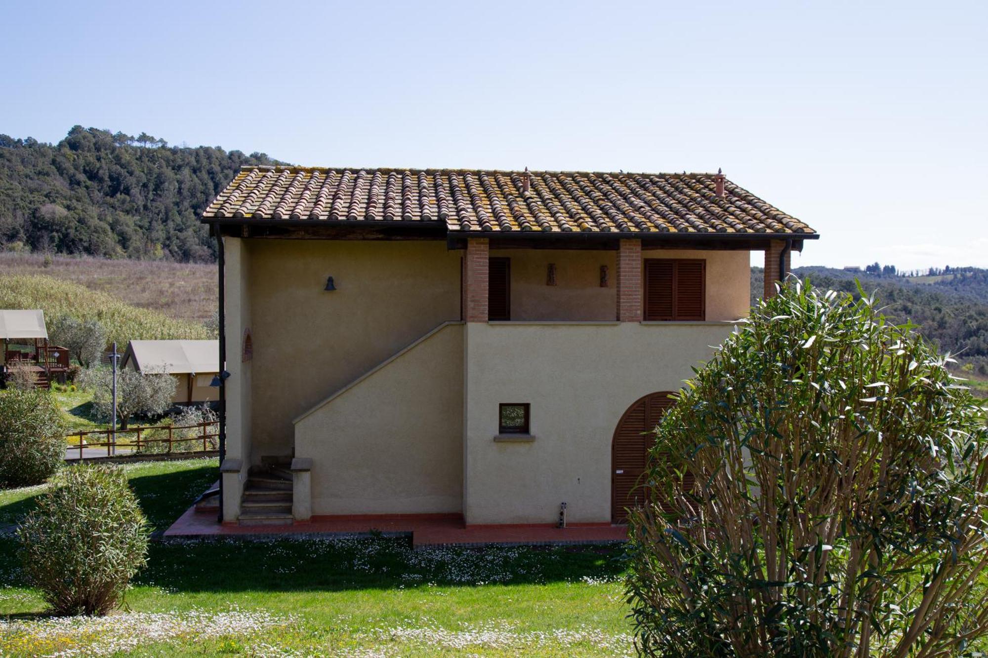 Resort Le Tegole Riparbella Exterior photo